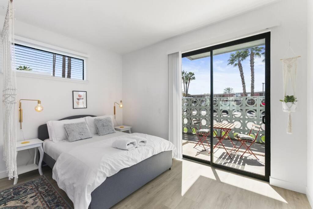 Large Studio Rooftop & Poolside - Walk To Old Town Scottsdale Exterior photo