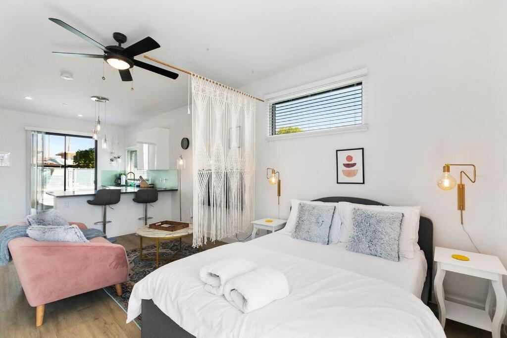 Large Studio Rooftop & Poolside - Walk To Old Town Scottsdale Exterior photo
